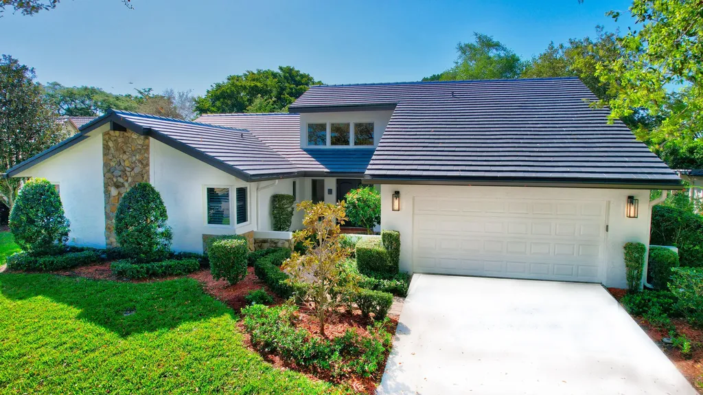 2360 NW 38th Street Boca Raton FL 33431
