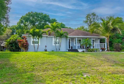 8325 94th Court Vero Beach FL 32967