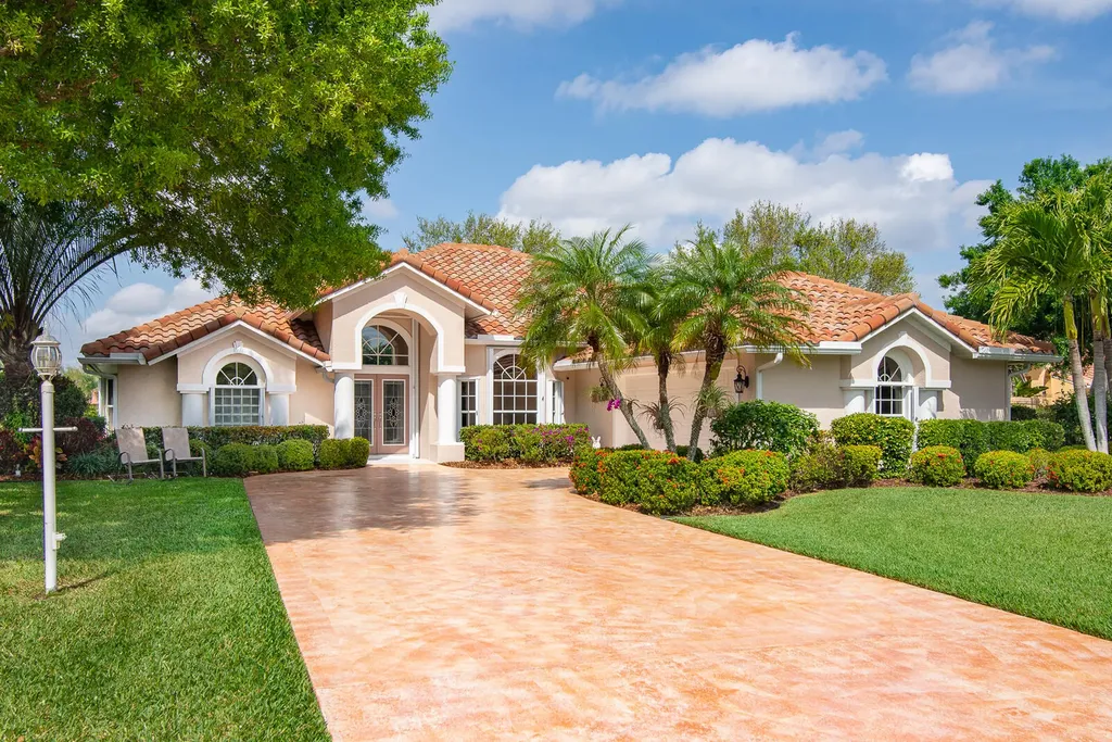 420 SW Crabapple Cove Port St Lucie FL 34986