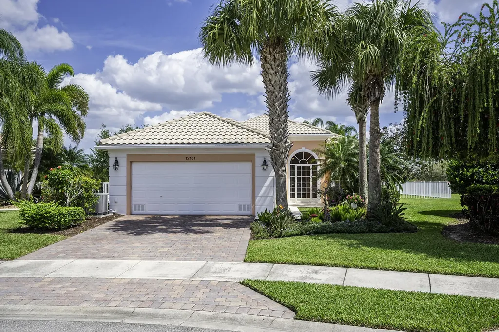 12101 SW Lockhaven Court Port St Lucie FL 34987