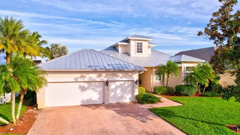 184 NW Magnolia Lakes Boulevard Port St Lucie FL 34986