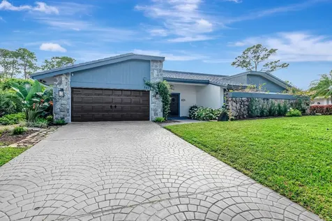 701 Lakewoode Circle W Delray Beach FL 33445
