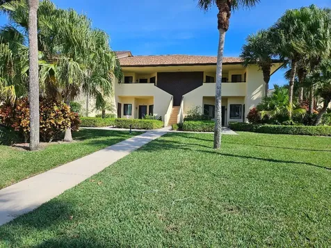 6901 SE Constitution Boulevard Hobe Sound FL 33455