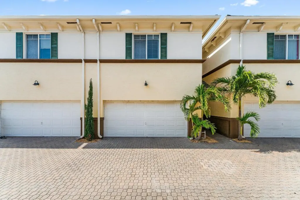 518 N Federal Highway Lake Worth Beach FL 33460