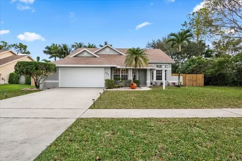 151 Kings Way Royal Palm Beach FL 33411