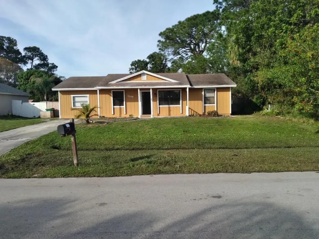 1149 SW Estaugh Avenue Port St Lucie FL 34953