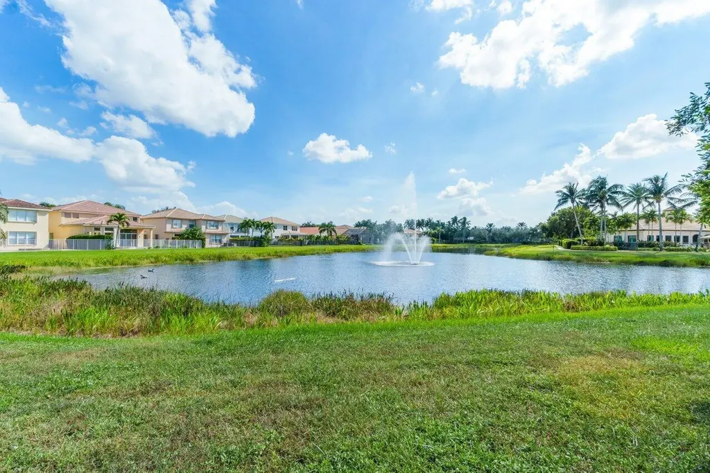 8704 Woodgrove Harbor Lane Boynton Beach FL 33473