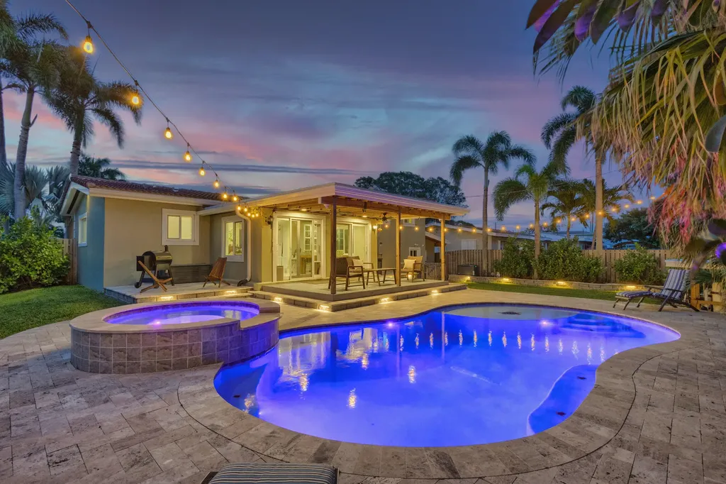 1602 Crest Drive Lake Worth FL 33461