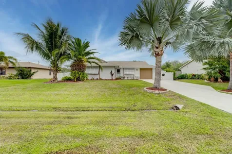 637 SW Granadeer Street Port St Lucie FL 34983