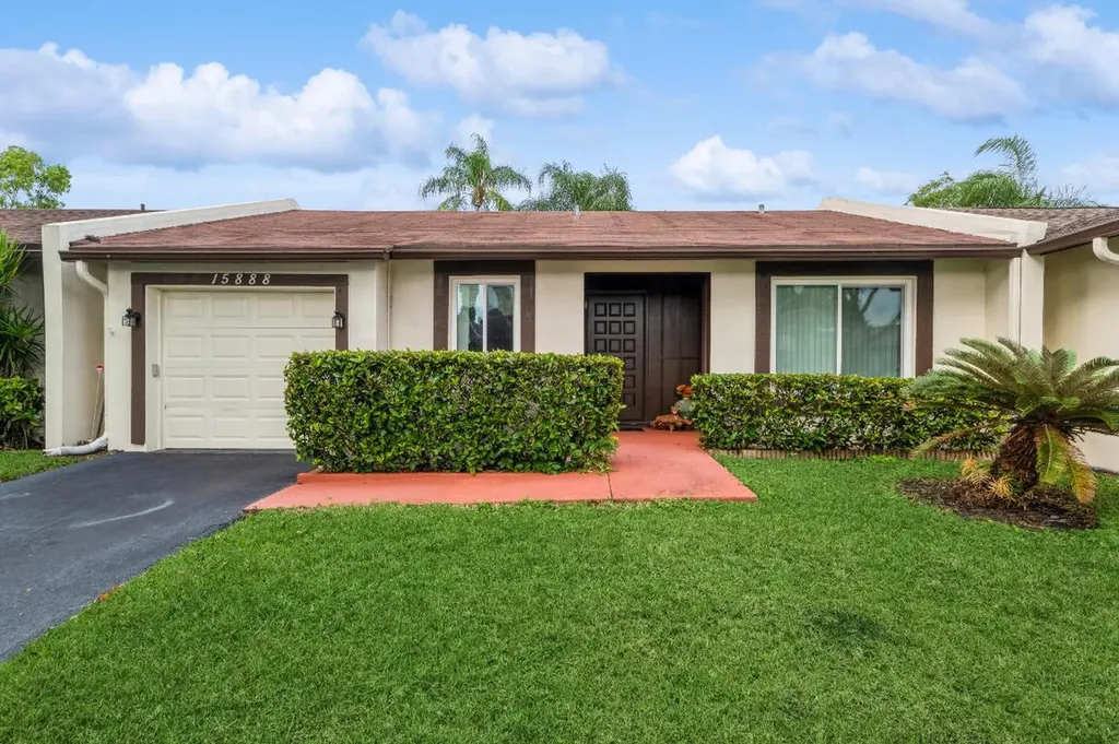 15888 Laurel Oak Circle Delray Beach FL 33484