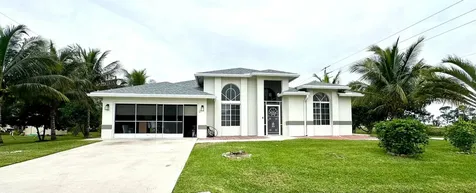 1598 SW Gadsan Avenue Port St Lucie FL 34953
