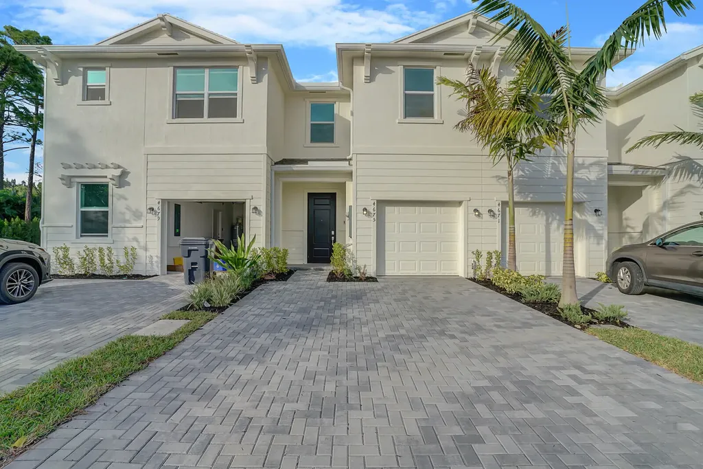 4675 Hollister Avenue Lake Worth FL 33463