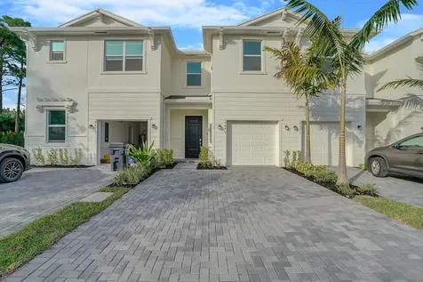 4675 Hollister Avenue Lake Worth FL 33463