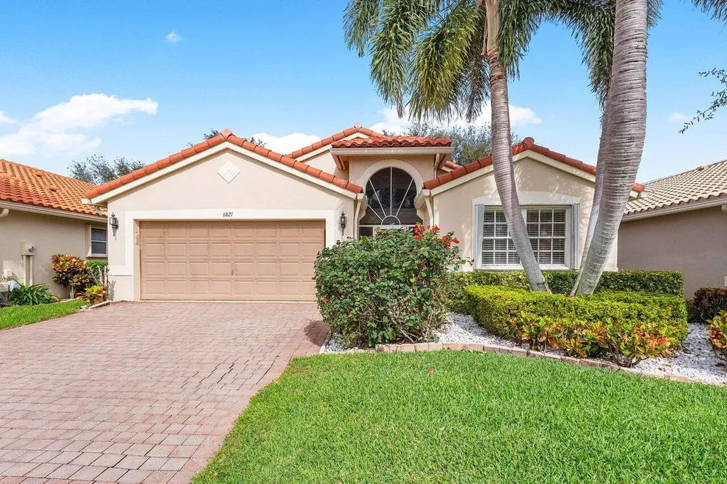 6821 Castlemaine Avenue Boynton Beach FL 33437