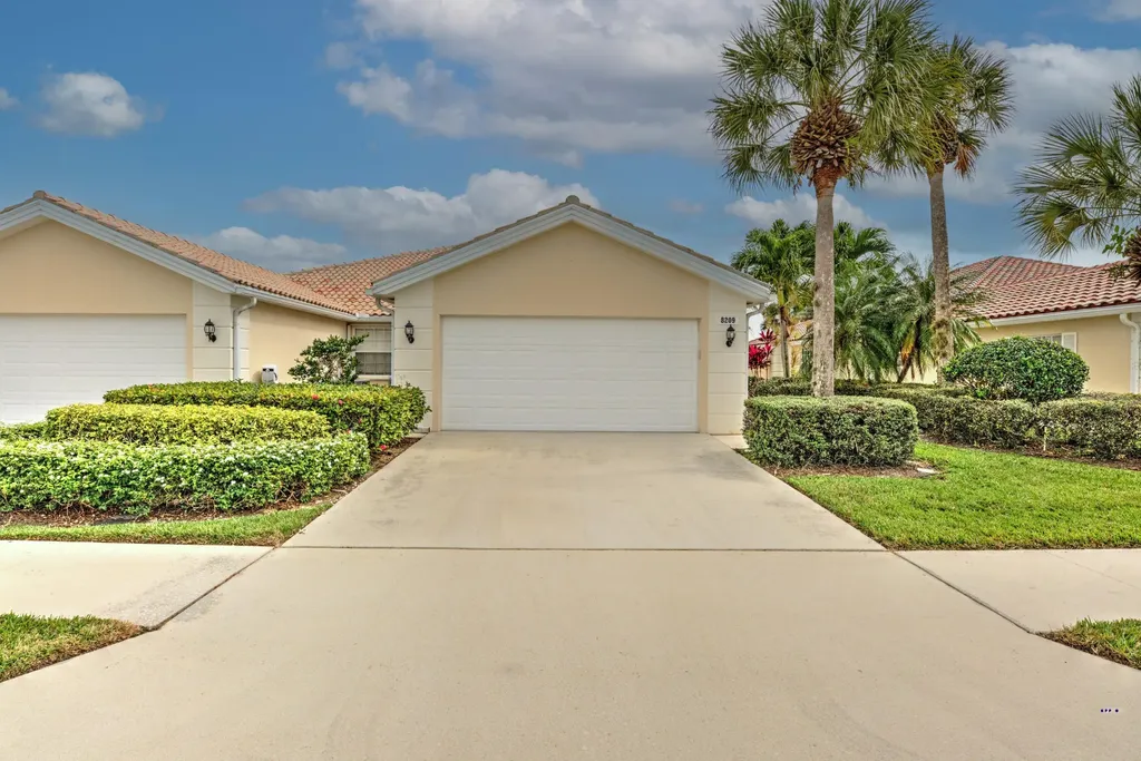 8209 SE Paurotis Lane Hobe Sound FL 33455