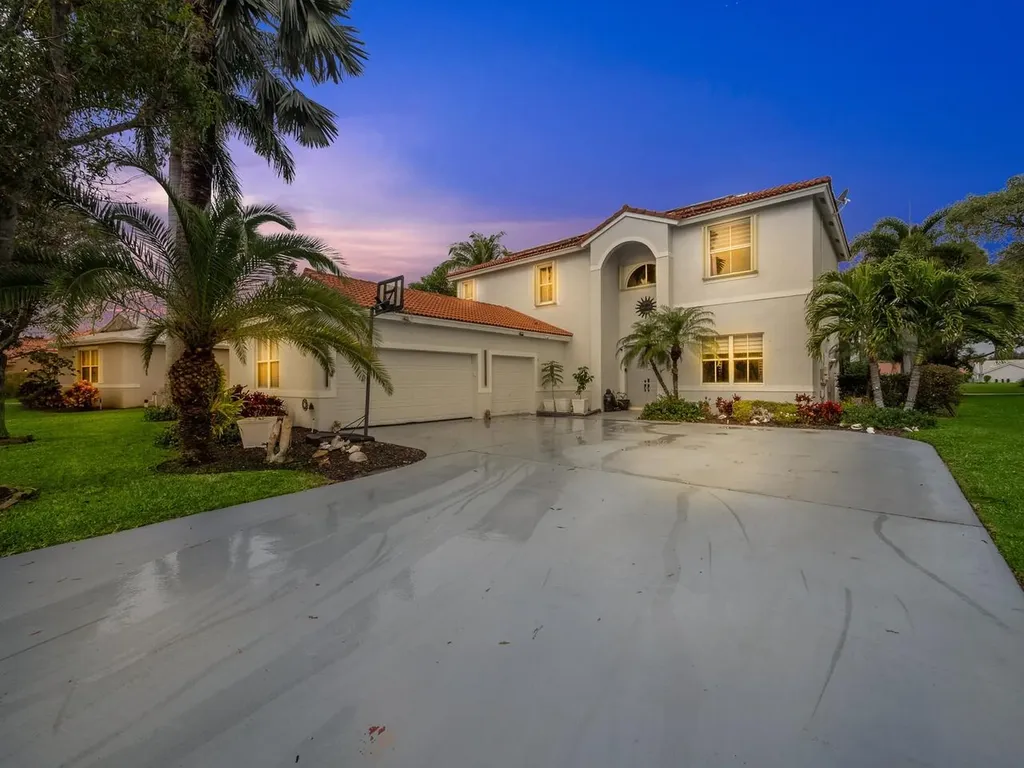 5591 Bermuda Dunes Circle Lake Worth FL 33463