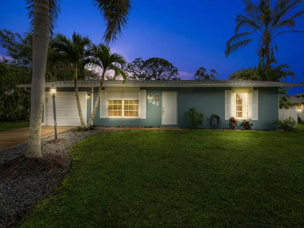 362 NE Brasher Court Port St Lucie FL 34983