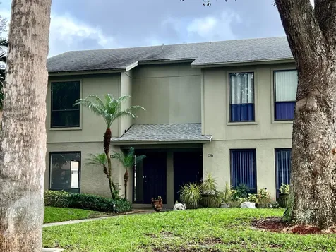 913 Sandtree Drive Palm Beach Gardens FL 33403