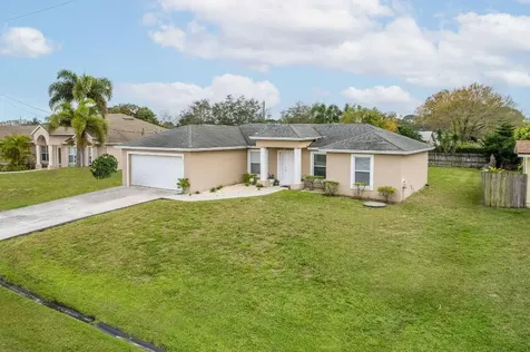 216 SE Eyerly Avenue Port St Lucie FL 34983