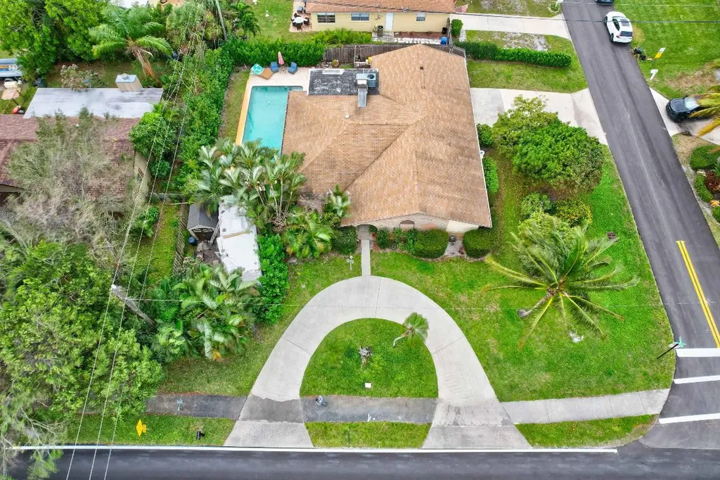 1604 Seabrook Road Jupiter FL 33469