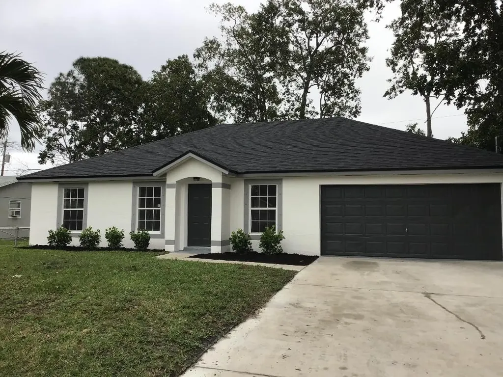 4025 SW Hablow Street Port St Lucie FL 34953