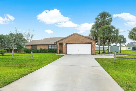 2406 SW Savage Boulevard Port St Lucie FL 34953