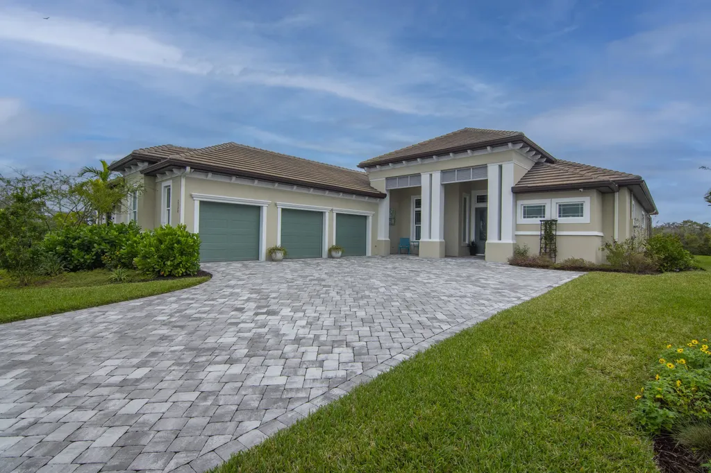 2300 Pine Valley Road SW Vero Beach FL 32962