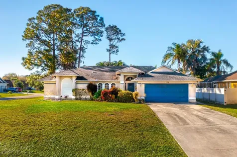 1338 SW Prairie Circle Port St Lucie FL 34953