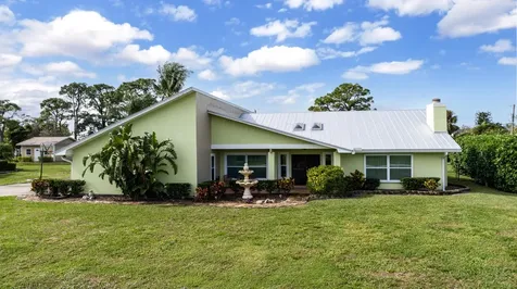 2622 SE Delong Road Port St Lucie FL 34952