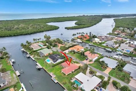 8553 SE Banyan Tree Street Hobe Sound FL 33455