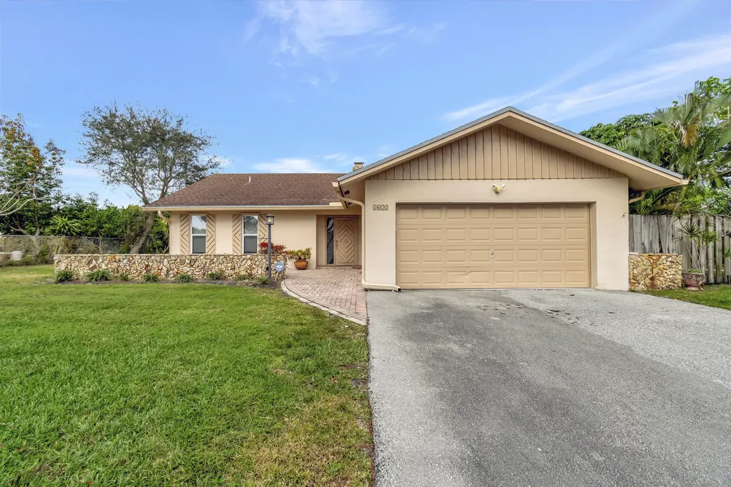 3673 Lakeview Boulevard Delray Beach FL 33445