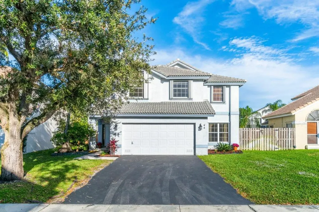 2880 NW 69th Terrace Margate FL 33063