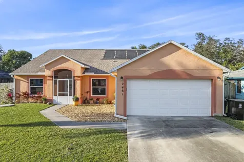 2461 SE Melon Court Port St Lucie FL 34952