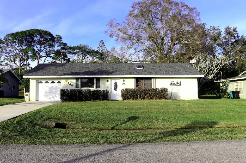 325 NW Tyler Avenue Port St Lucie FL 34983