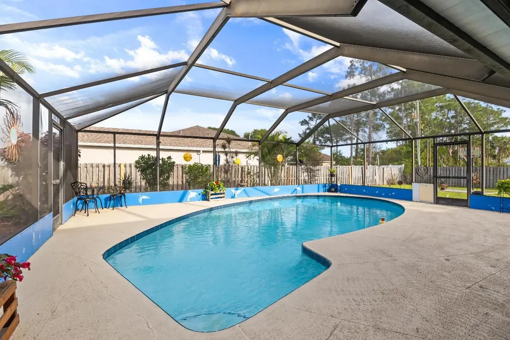 257 SW Thornhill Drive Port St Lucie FL 34984