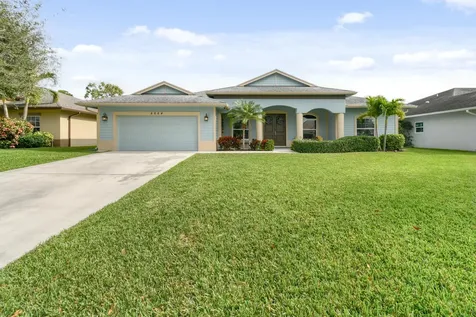 8684 SE Pinehaven Avenue Hobe Sound FL 33455