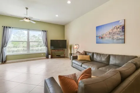 8684 SE Pinehaven Avenue Hobe Sound FL 33455