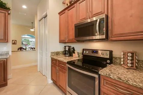 8684 SE Pinehaven Avenue Hobe Sound FL 33455