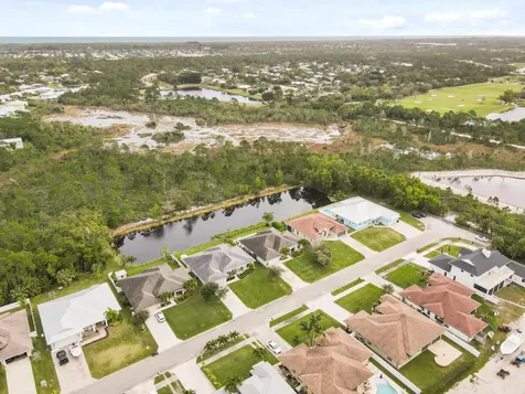 8684 SE Pinehaven Avenue Hobe Sound FL 33455