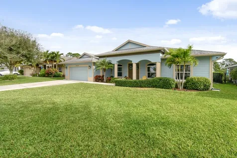 8684 SE Pinehaven Avenue Hobe Sound FL 33455