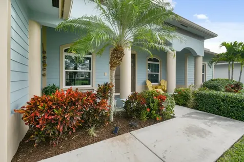 8684 SE Pinehaven Avenue Hobe Sound FL 33455