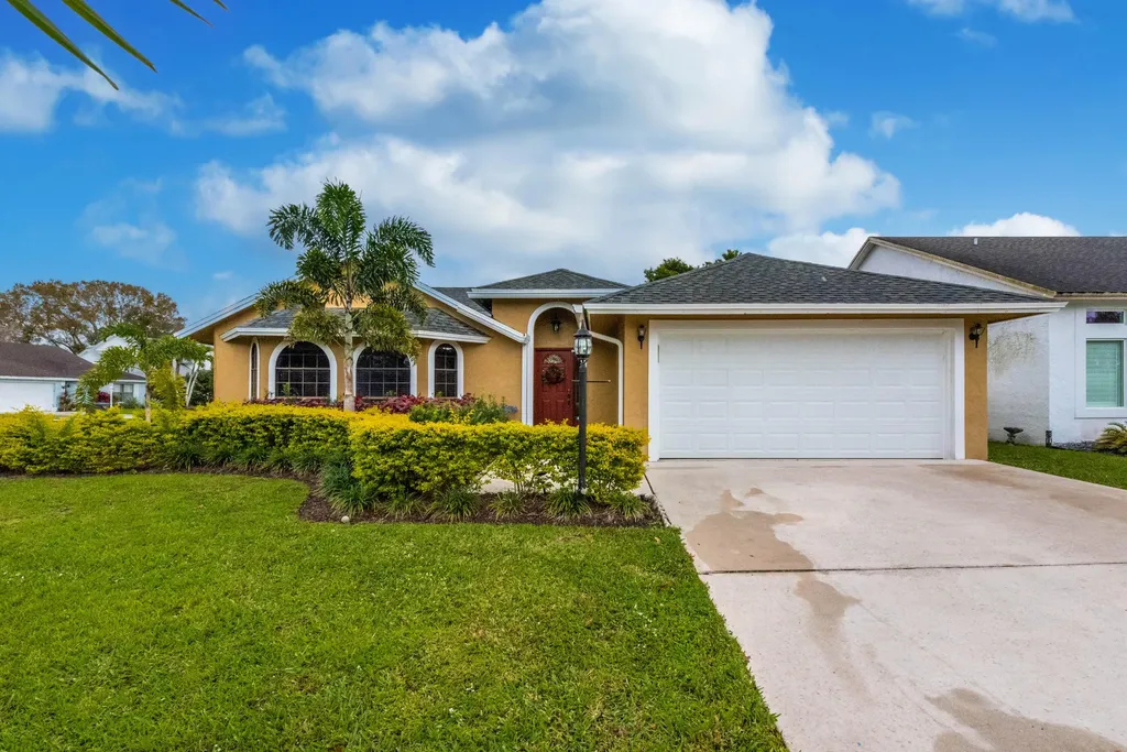 1550 Yachtman Place Wellington FL 33414