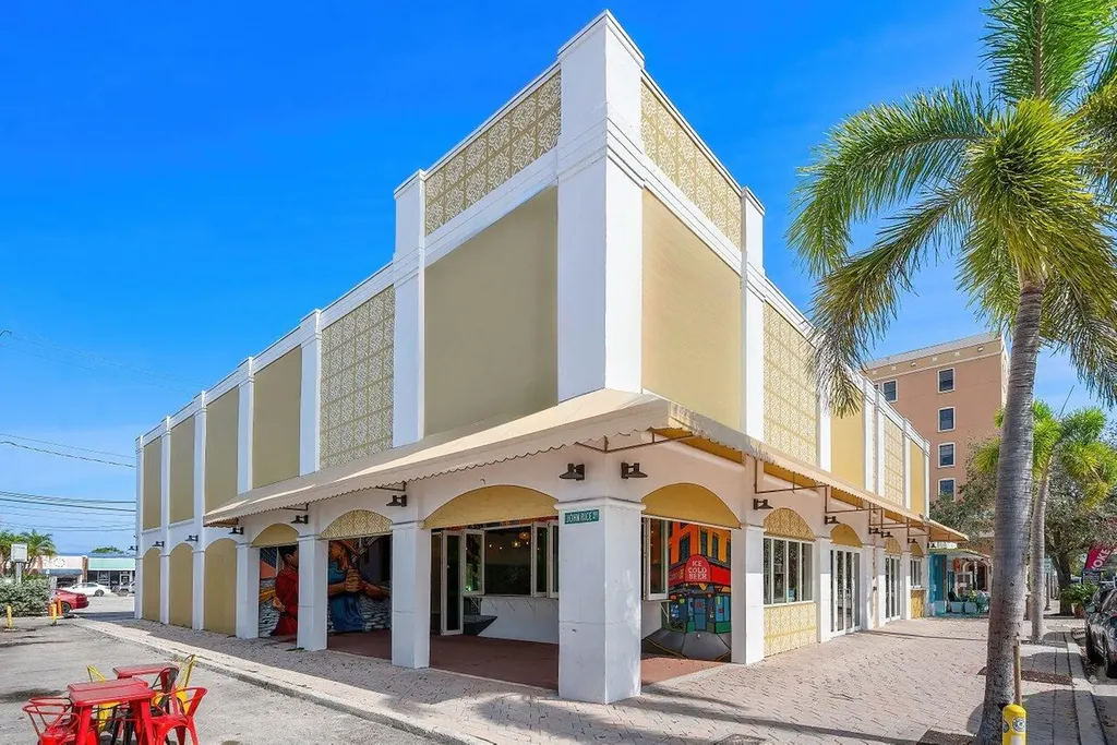 604 Lake Avenue Lake Worth Beach FL 33460