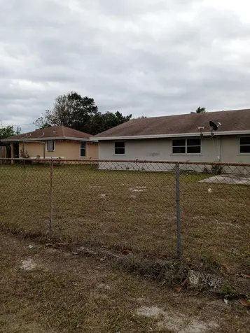 6080 N Dixie Highway Boca Raton FL 33487