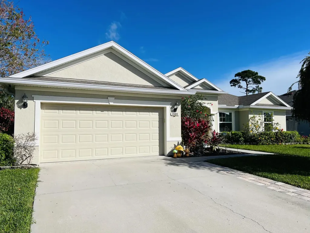 1581 SW Birkey Avenue Port St Lucie FL 34953
