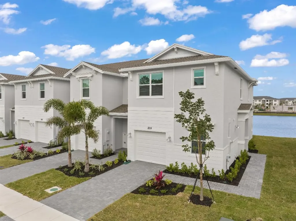 859 SE Grovebush Lane Port St Lucie FL 34984
