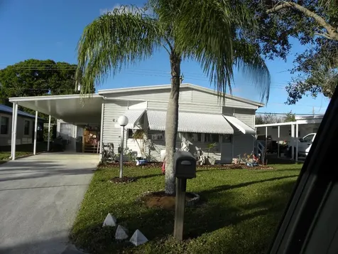 41 Camino Del Rio Port St Lucie FL 34952