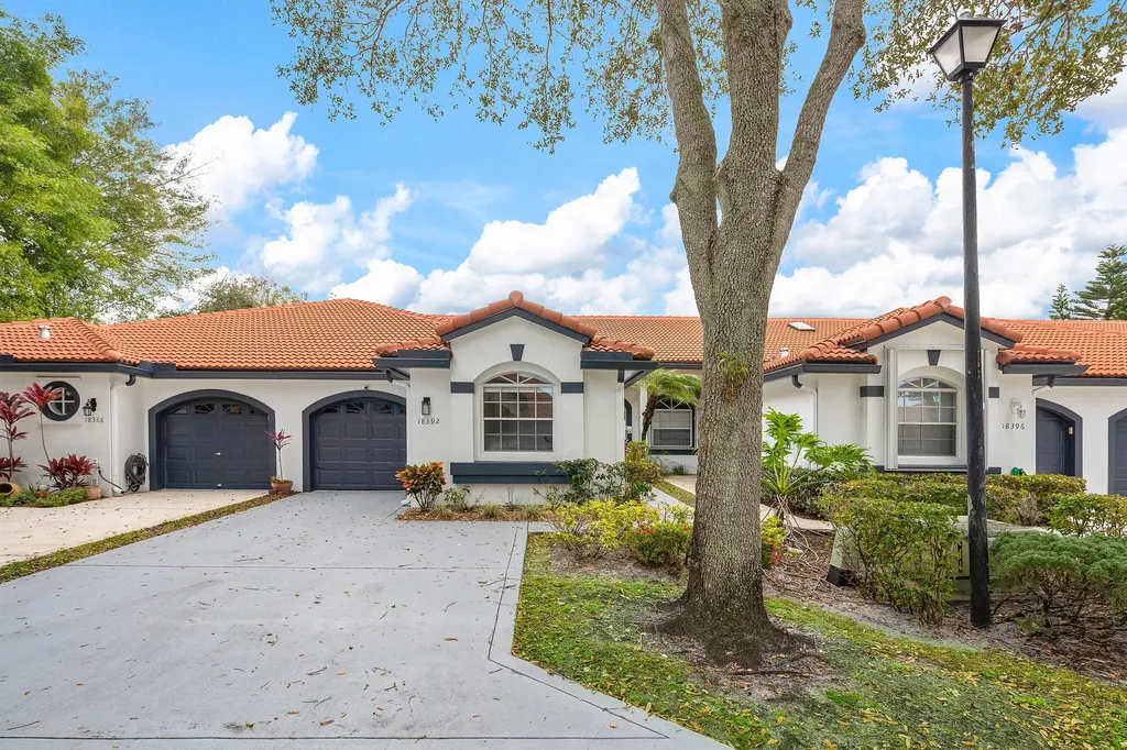 18392 Via Di Regina Boca Raton FL 33496