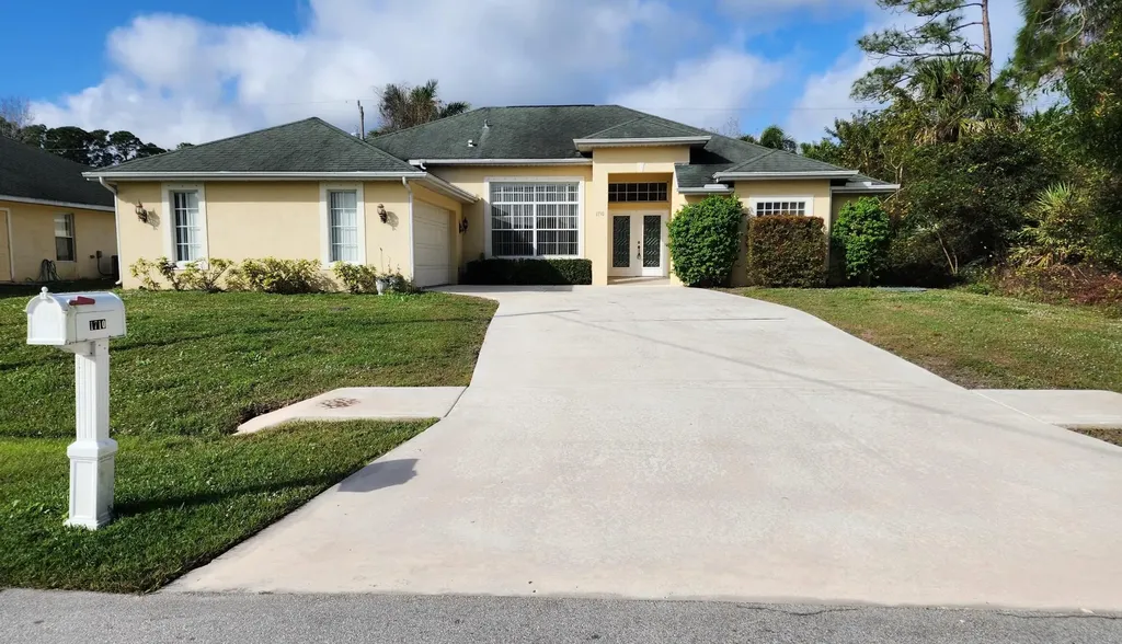 1710 SW Congo Street Port St Lucie FL 34953