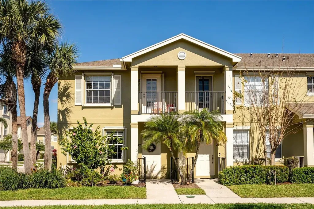 2147 SE Eatonville Drive Port St Lucie FL 34952
